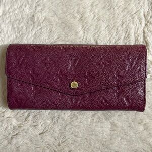 Authentic Louis Vuitton berry empreinte wallet preowned